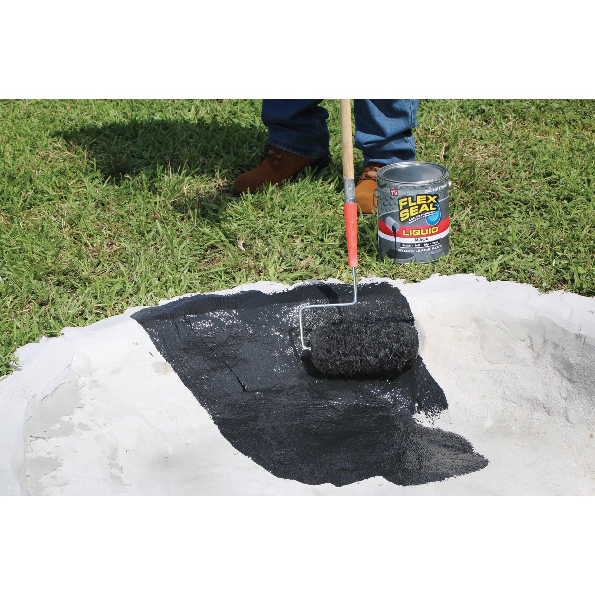 FLEX SEAL 1 Pt. Liquid Rubber Sealant, Black