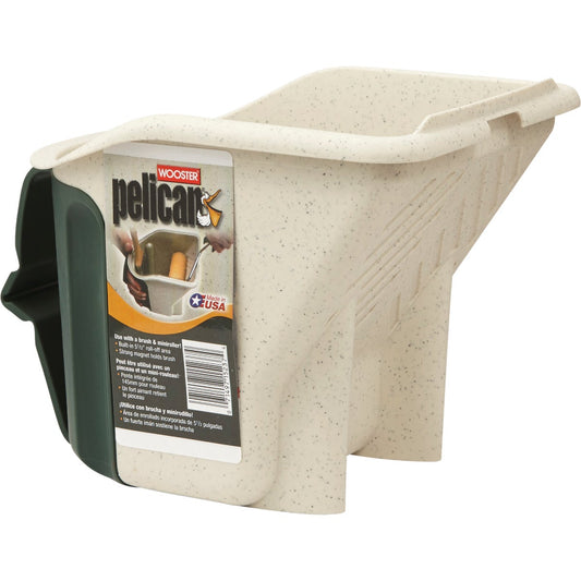 Wooster Pelican 1 Qt. Green & White Painter's Bucket with Magnetic Brush Holder