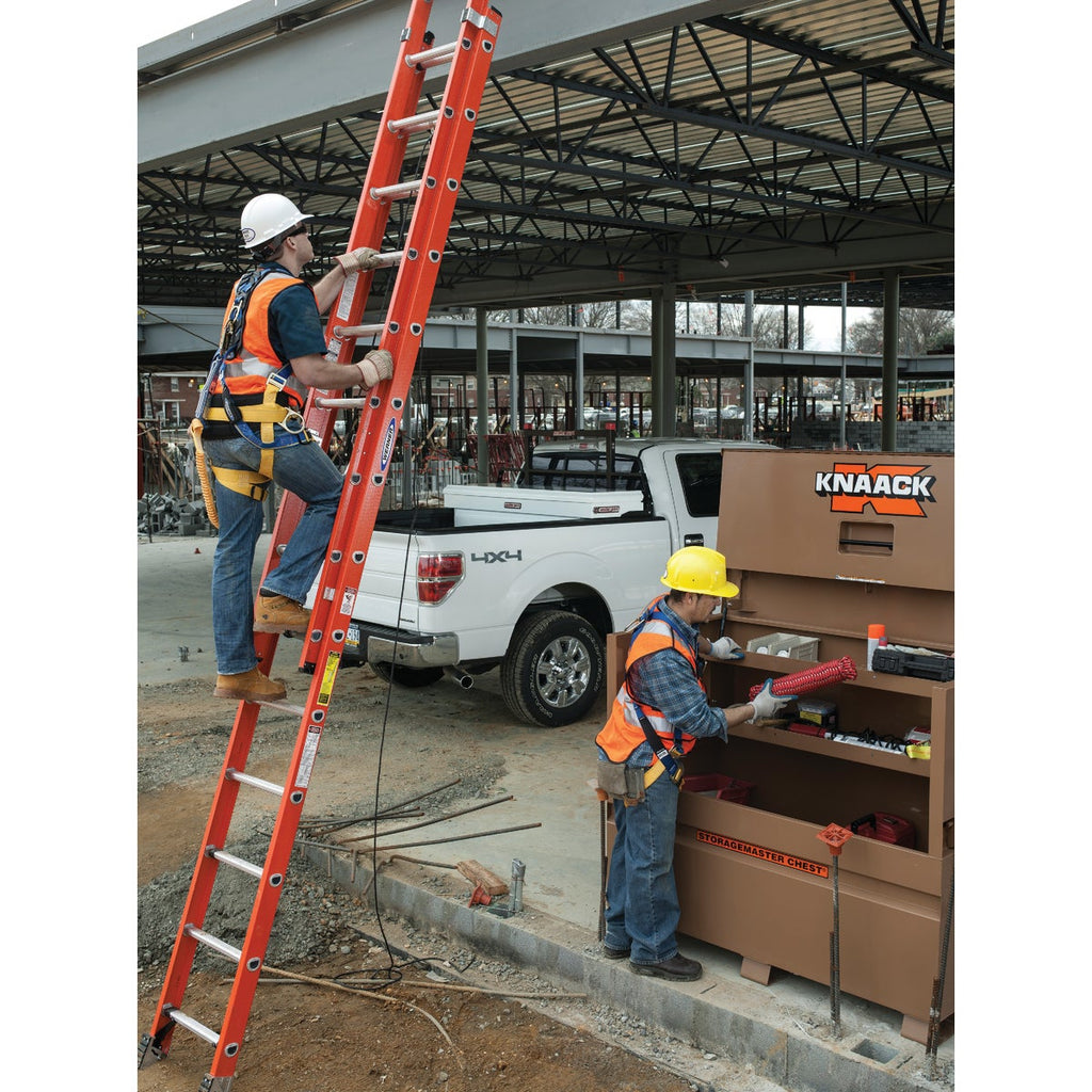 Werner 28 Ft. Fiberglass Extension Ladder with 300 Lb. Load Capacity Type IA Duty Rating