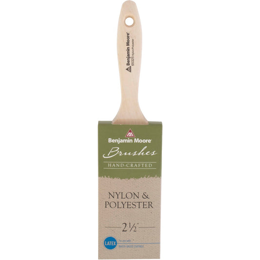 Benjamin Moore 2.5 In. Nylon/Polyester Varnish Paint Brush