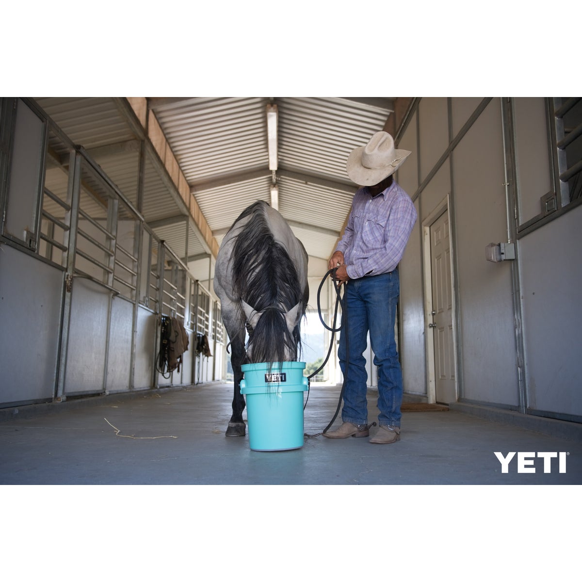 Yeti LoadOut 5 Gal. Seafoam Bucket