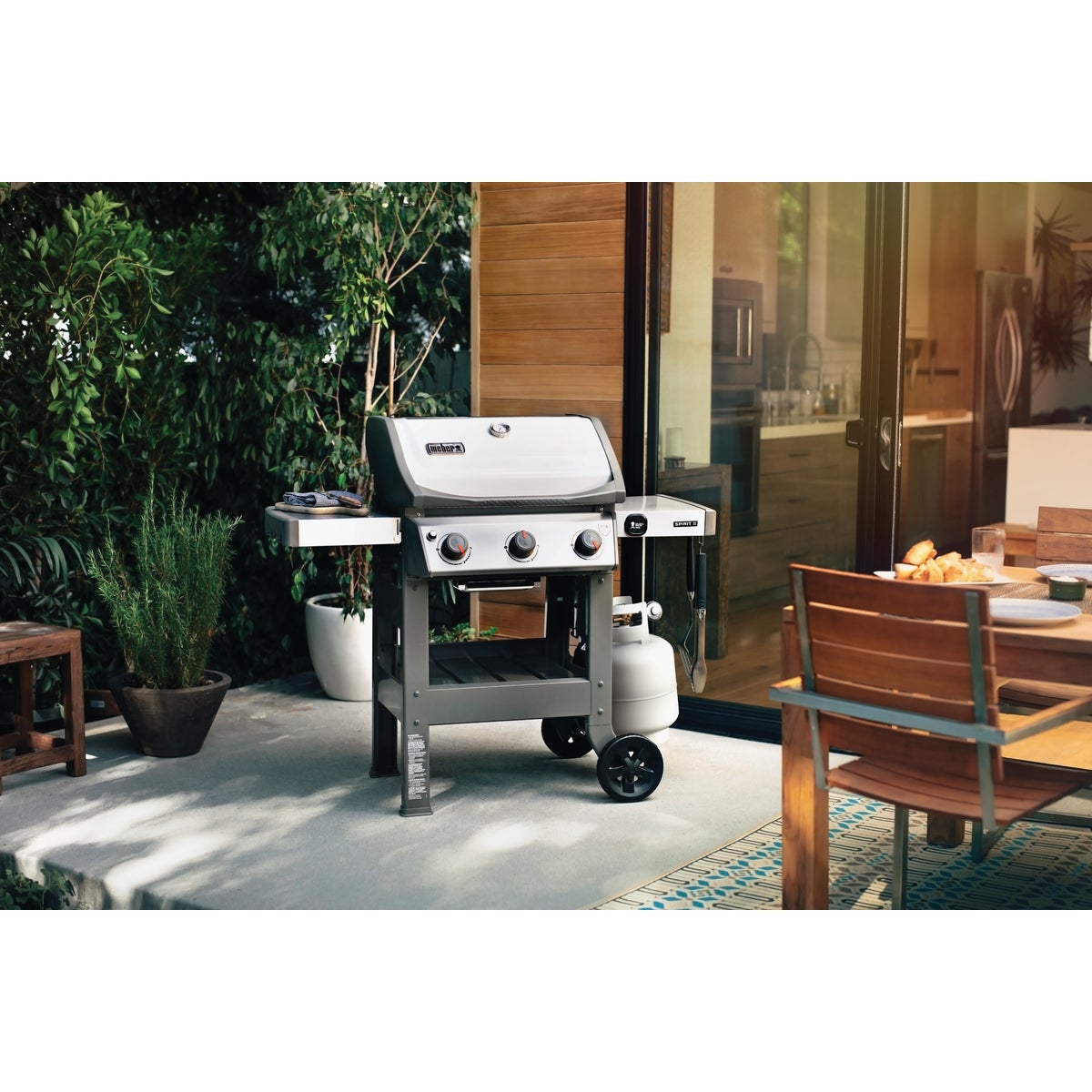 Weber Spirit II E-310 3-Burner Ivory 30,000-BTU LP Gas Grill