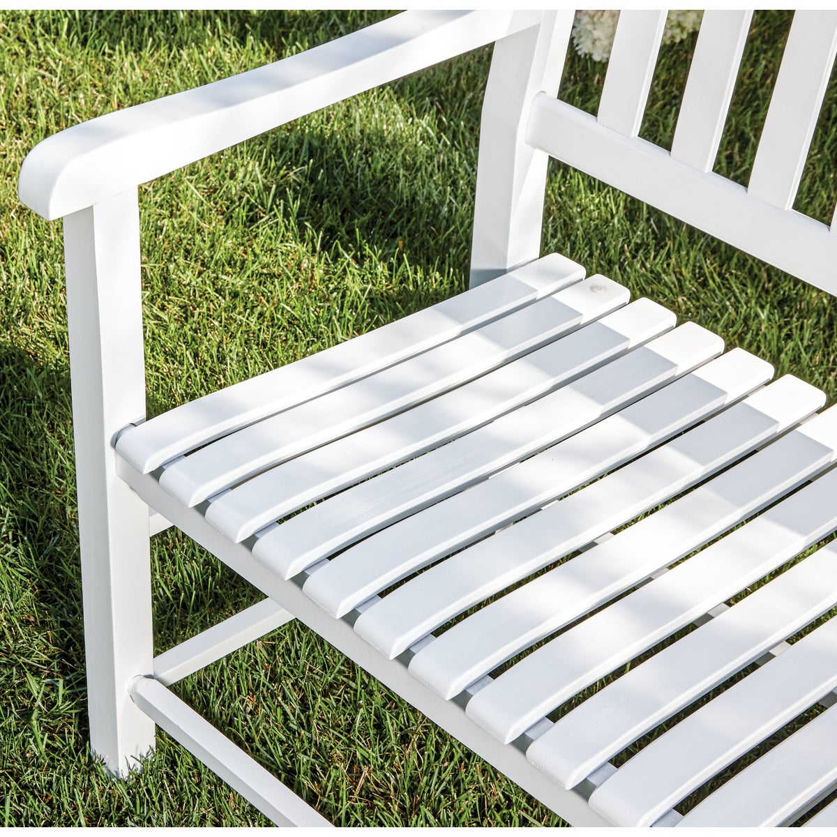 Jack Post Knollwood 47.5 In. L. White Wood Bench