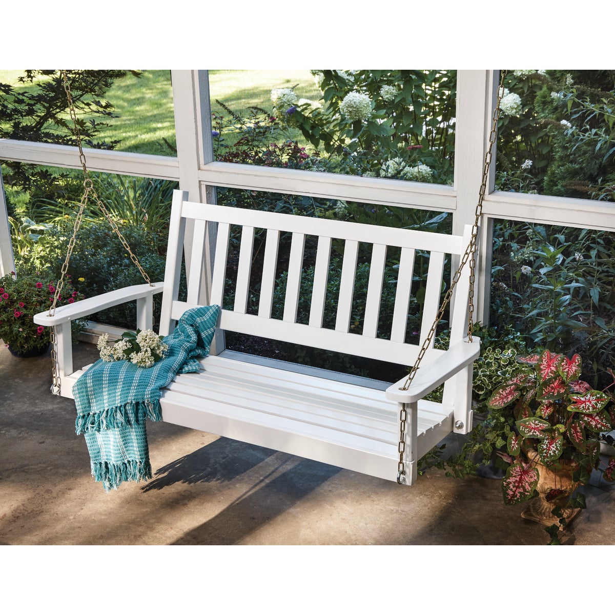 Jack Post Knollwood Porch Swing with Chains, Painted White