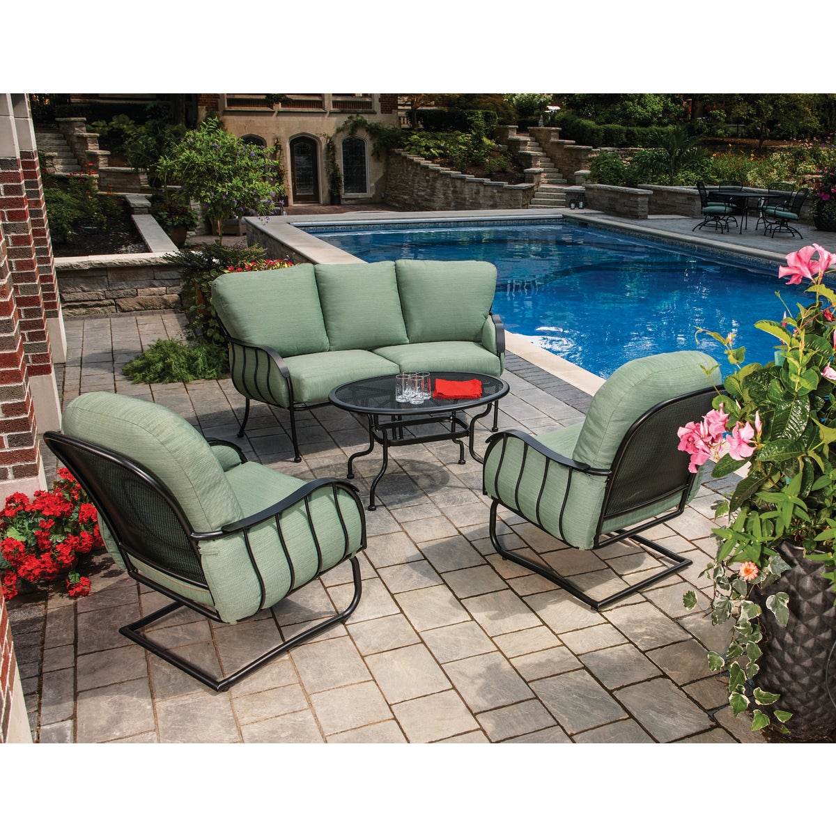 Pacific Casual Magnolia Park 4-Piece Metal Chat Set with Cushions