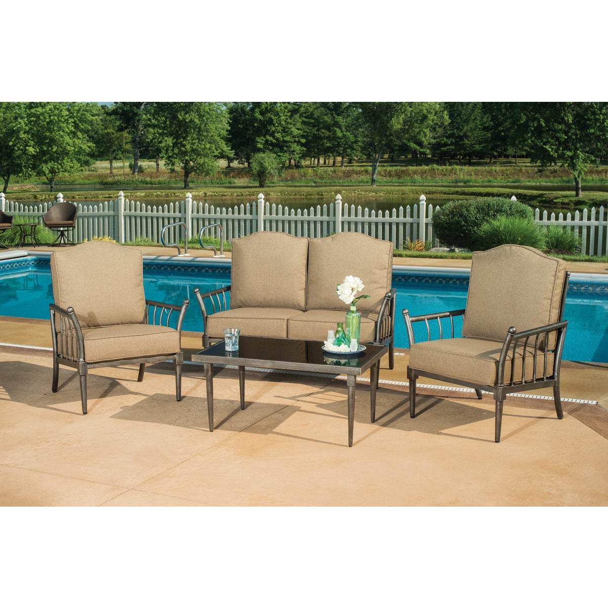 Castle Bluff 4-Piece Steel Chat Set with Cushions