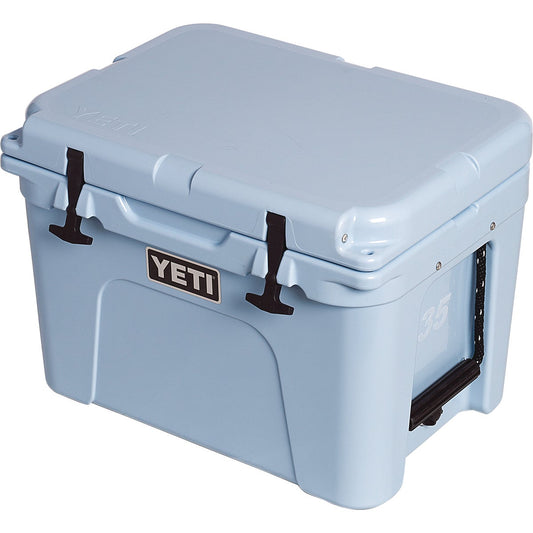 Yeti Tundra 35, 21-Can Cooler, Ice Blue