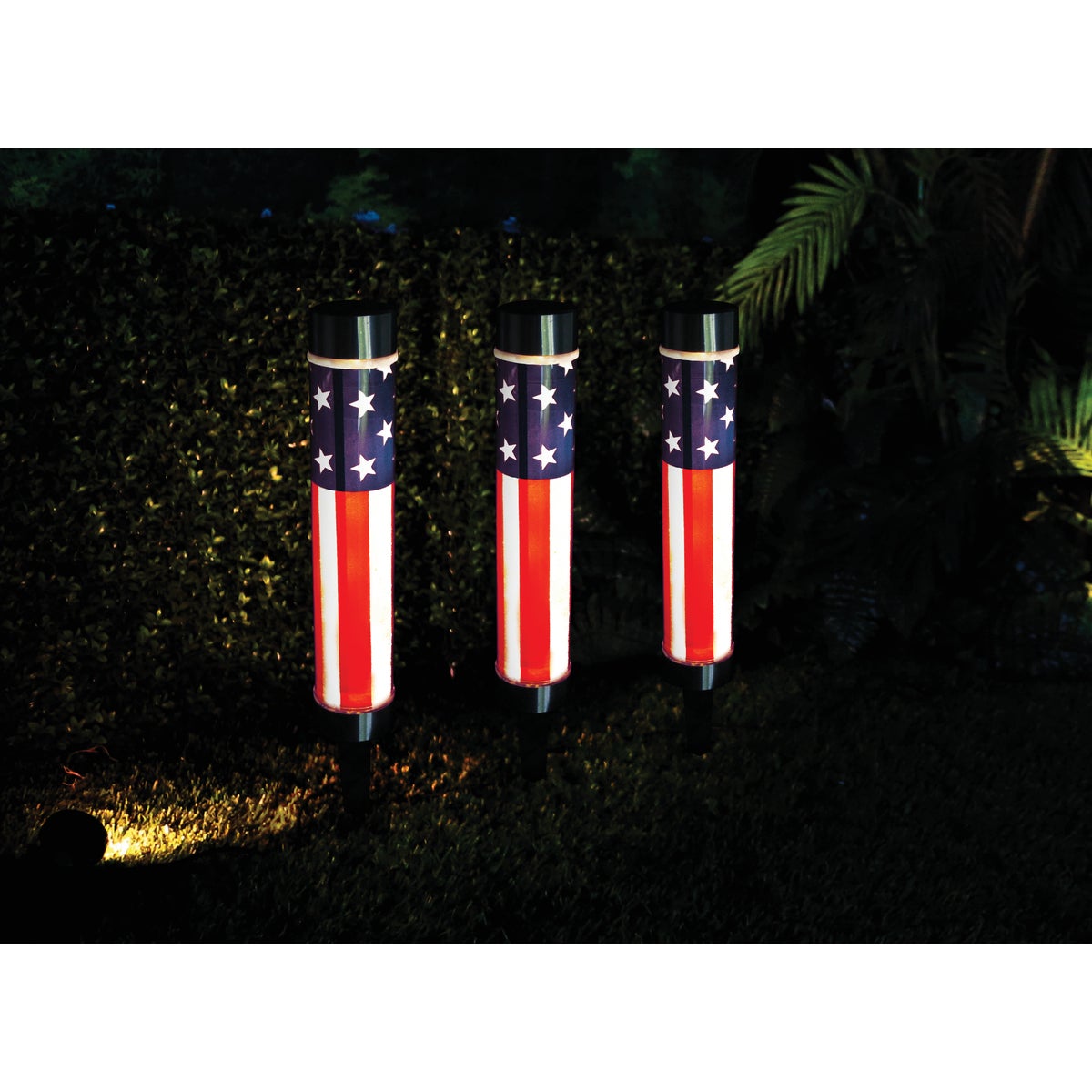 Solaris Patriotic Red, White, & Blue Metal Solar Path Light