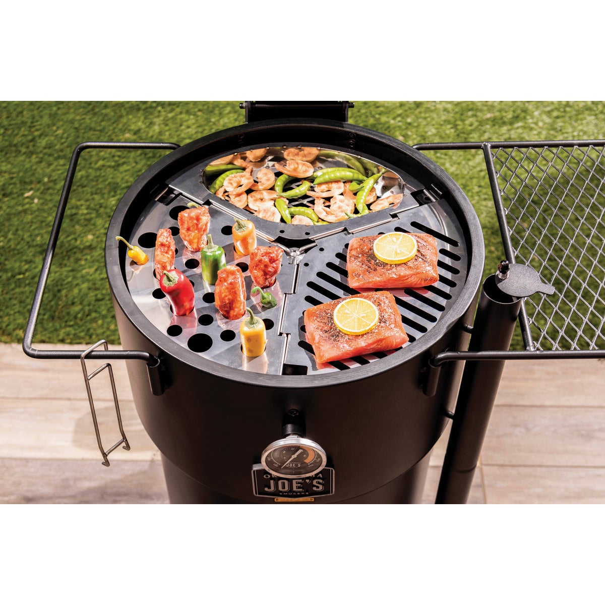 Oklahoma Joe's Stainless Steel Drum Smoker Triple Grate