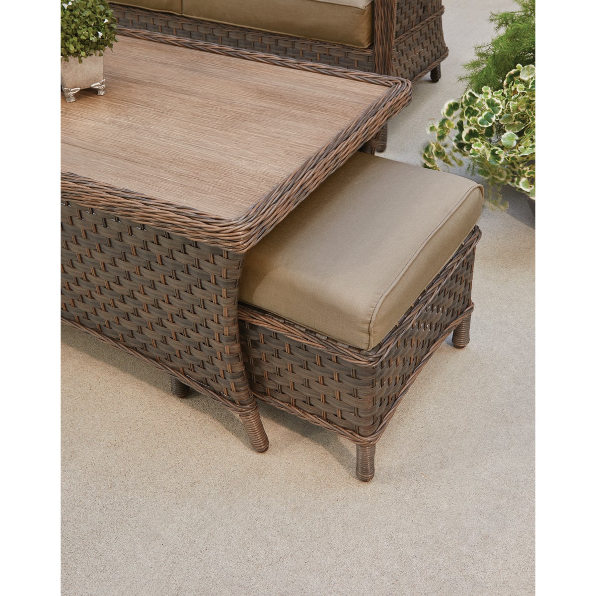 Outdoor Expressions Heritage 6-Piece Chat Set