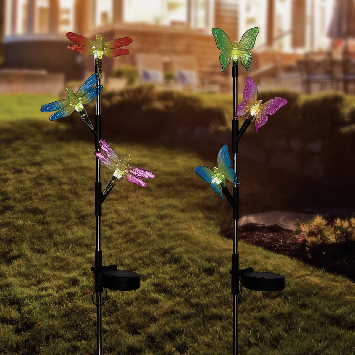 Alpine Plastic Triple Insect 32 In. H. Solar LED Stake Light